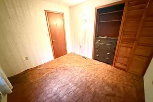 16 Naugatuck Ave, Shelton, CT 06484 - Photo 13