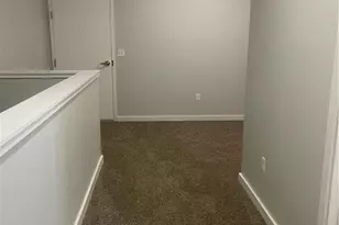 85 Hemingway Ave, East Haven, CT 06512 - Photo 9