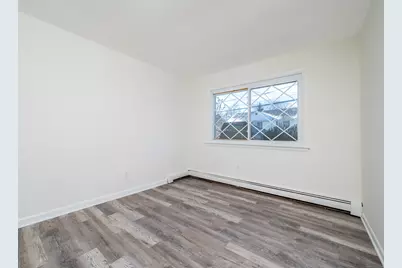 17 Bergh Street, Danbury, CT 06810 - Photo 11