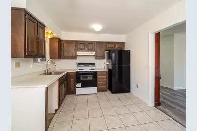 17 Bergh Street, Danbury, CT 06810 - Photo 7