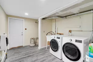 89 Gail Dr, Waterbury, CT 06704 - Photo 33