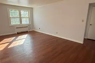 1084 E Main St, Stamford, CT 06902 - Photo 5