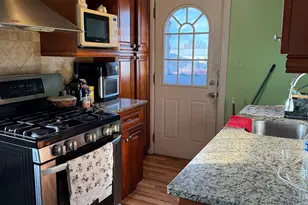 1084 E Main St, Stamford, CT 06902 - Photo 7