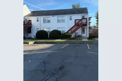 1084 East Main Street #APT 3, Stamford, CT 06902 - Photo 3