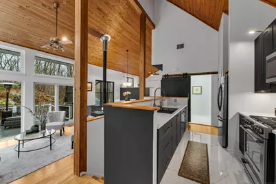 286 Weatherly Trail, Guilford, CT 06437 - Photo 7