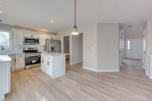 418 Pond Bridge Rd, Windsor, CT 06095 - Photo 9