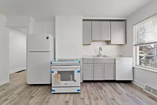 201 Portsea St, New Haven, CT 06519 - Photo 9