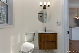 8 Howard Ave, Meriden, CT 06450 - Photo 21