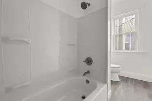 171 Edgewood St, Hartford, CT 06112 - Photo 13