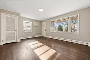 30 Doran St, Waterbury, CT 06704 - Photo 5