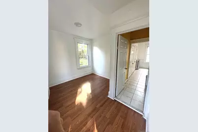 219 Connecticut Avenue, New London, CT 06320 - Photo 5