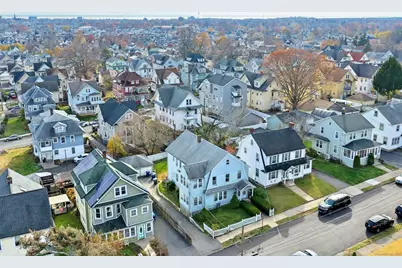 25 Manhattan Avenue, Bridgeport, CT 06606 - Photo 27