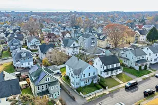 25 Manhattan Ave, Bridgeport, CT 06606 - Photo 27