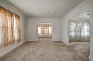 25 Manhattan Ave, Bridgeport, CT 06606 - Photo 5