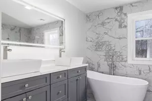 886 East St, Middletown, CT 06457 - Photo 19