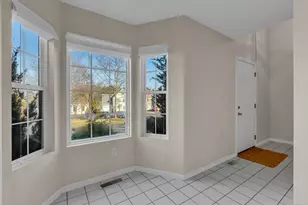 20 Lakeview Dr, Branford, CT 06405 - Photo 9