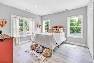 303 Bridgeport Ave, Shelton, CT 06484 - Photo 19