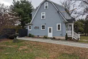 265 Homeland St, Fairfield, CT 06825 - Photo 3