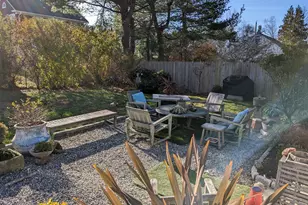 265 Homeland St, Fairfield, CT 06825 - Photo 25