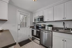 211 E Main St, Branford, CT 06405 - Photo 9