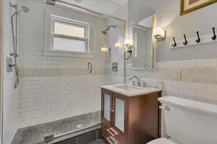 40 Robin Rd, West Hartford, CT 06119 - Photo 13