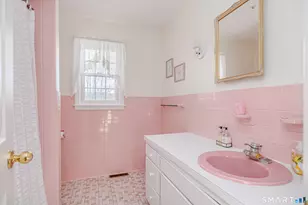 8 Chestnut Hill Dr, New Fairfield, CT 06812 - Photo 25