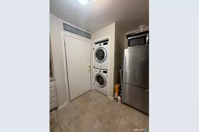 462 Glendale Avenue #20, Bridgeport, CT 06606 - Photo 13