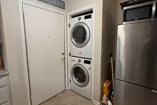 462 Glendale Ave, Bridgeport, CT 06606 - Photo 13