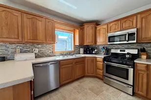 208 Gooseneck Hill Rd, Canterbury, CT 06331 - Photo 9