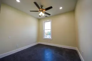 92 High St, Waterbury, CT 06704 - Photo 9