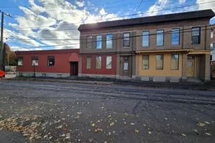 126 Franklin St, Torrington, CT 06790 - Photo 1