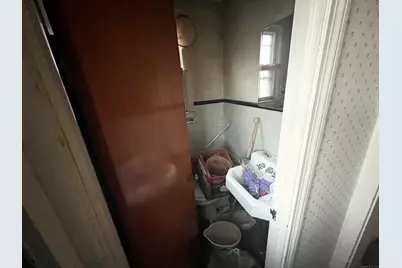 15 Central Avenue, Hamden, CT 06517 - Photo 13