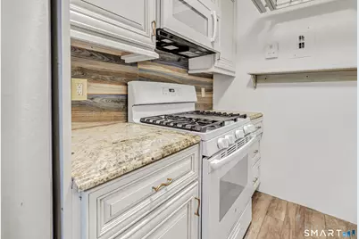 2625 Park Avenue #12H, Bridgeport, CT 06604 - Photo 17