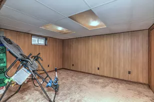 15 Utica St, Milford, CT 06461 - Photo 33