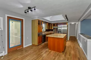 18 Hudson St, Enfield, CT 06082 - Photo 7