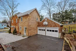 22 Harstrom Pl, Norwalk, CT 06853 - Photo 25