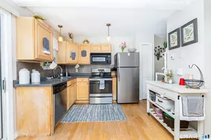 94 Cynthia Ln, Middletown, CT 06457 - Photo 5