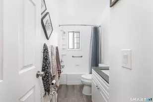 94 Cynthia Ln, Middletown, CT 06457 - Photo 9