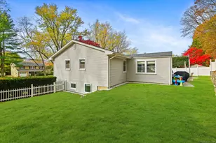 83 Woodridge Dr S, Stamford, CT 06902 - Photo 23