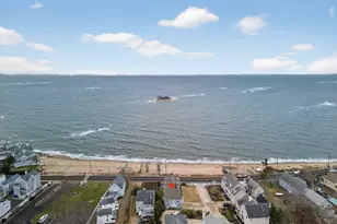 82 Limewood Ave, Branford, CT 06405 - Photo 3