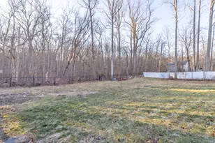 135 W High St, East Hampton, CT 06424 - Photo 27