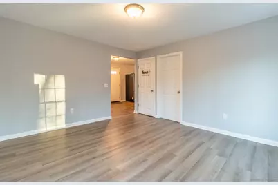 135 West High Street, East Hampton, CT 06424 - Photo 17