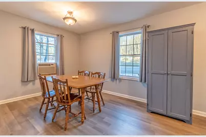 135 West High Street, East Hampton, CT 06424 - Photo 11