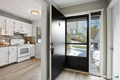 331 Heritage Village #E, Southbury, CT 06488 - Photo 9