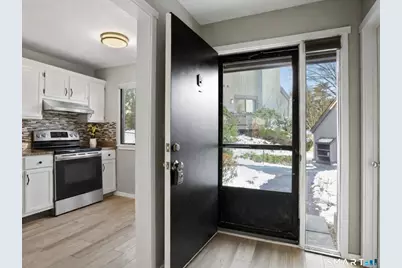 331 Heritage Village #E, Southbury, CT 06488 - Photo 5