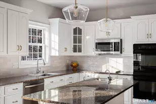 1093 Monroe Turnpike, Monroe, CT 06468 - Photo 13