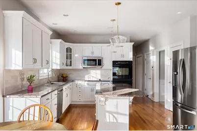 1093 Monroe Turnpike, Monroe, CT 06468 - Photo 7