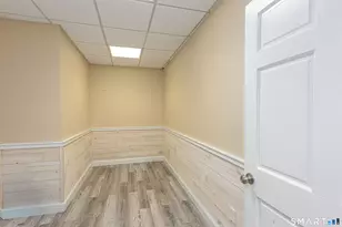 657 Orange Center Rd, Orange, CT 06477 - Photo 27