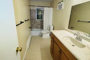 304 Pine Rock Ave, Hamden, CT 06514 - Photo 7