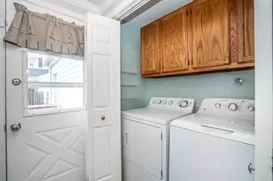 1 Valley Crest Dr, West Hartford, CT 06110 - Photo 15